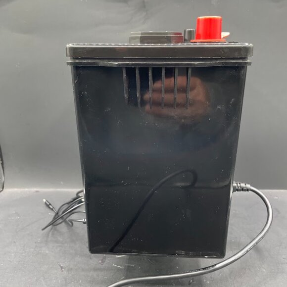 Interstate Batteries KIA Promo Faux Car Battery Electronics Charging Station - Picture 10 of 13